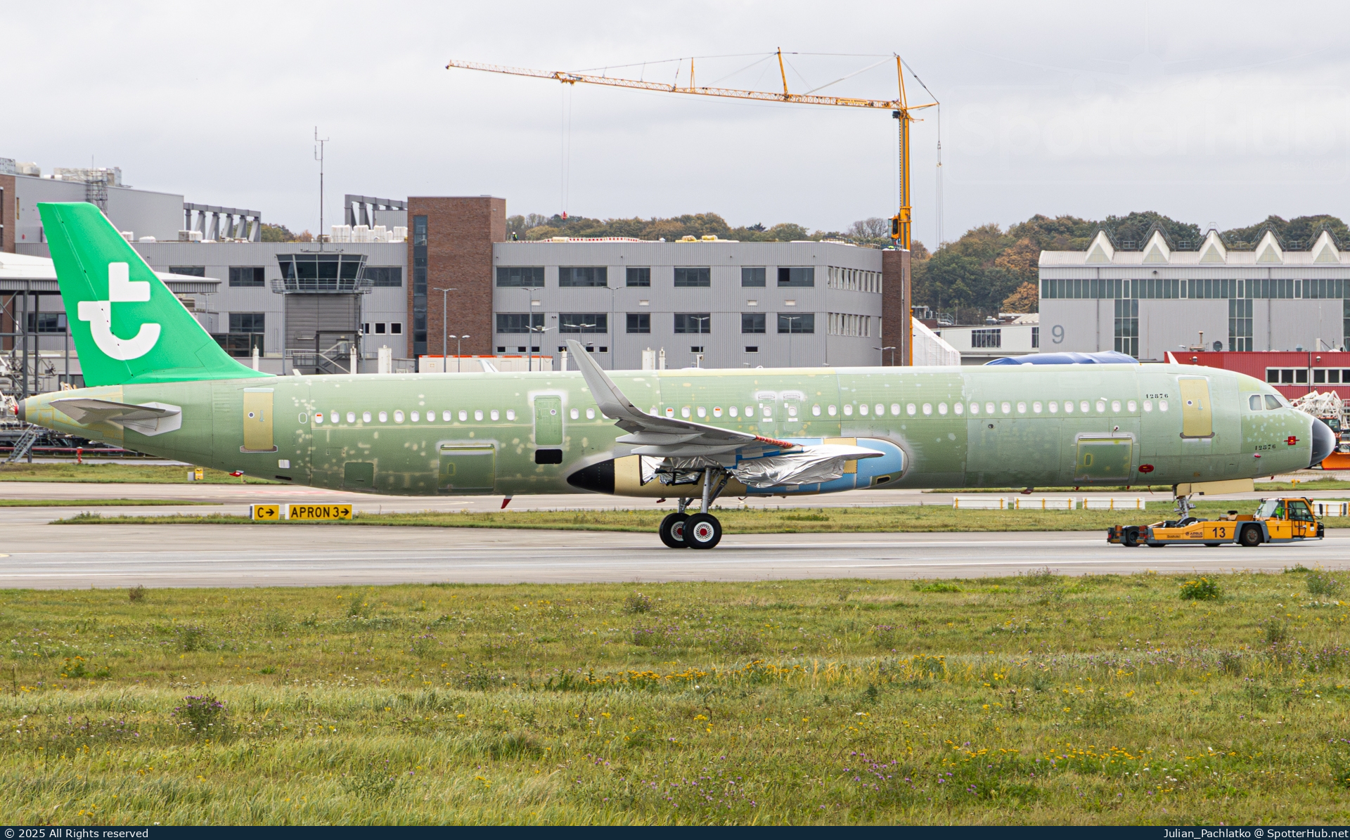 Photo of D-AVXW - Airbus A321-251NX operated by Transavia
