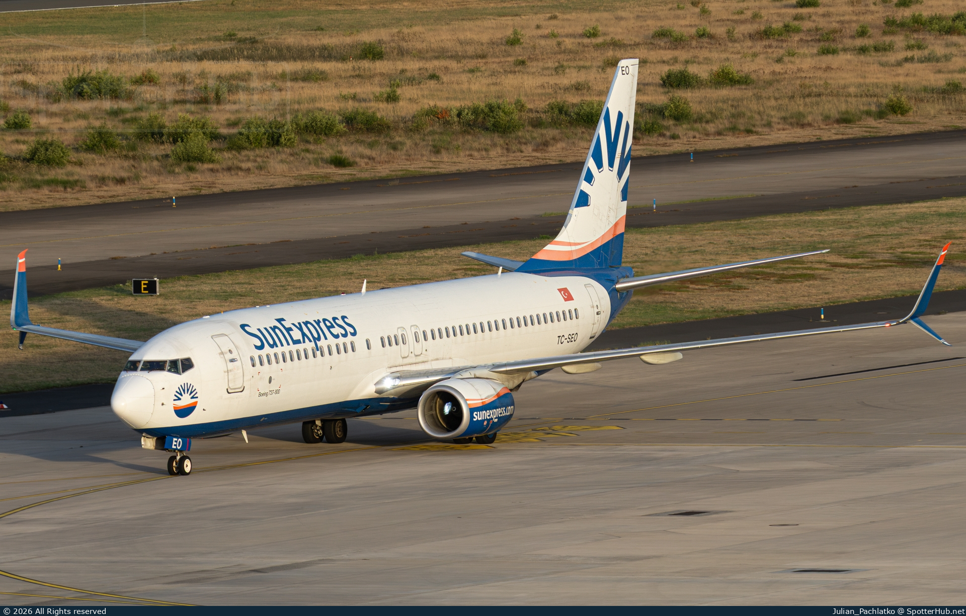 Photo of TC-SEO - Boeing 737-8HC operated by SunExpress
