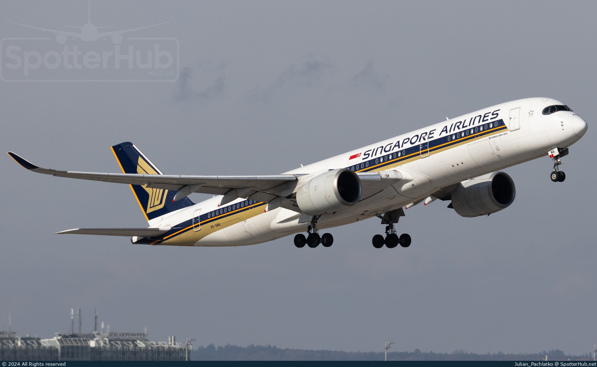 Photo of 9V-SMA - Airbus A350-941 operated by Singapore Airlines