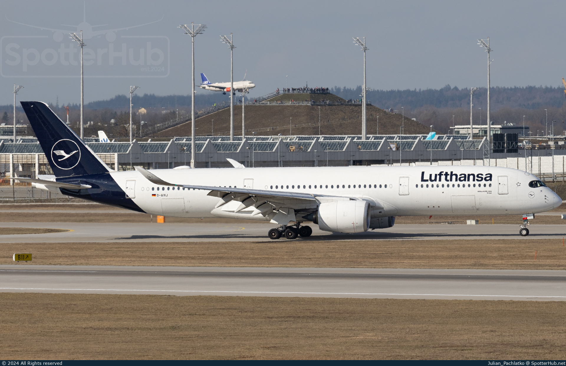 Photo of D-AIXJ - Airbus A350-941 operated by Lufthansa