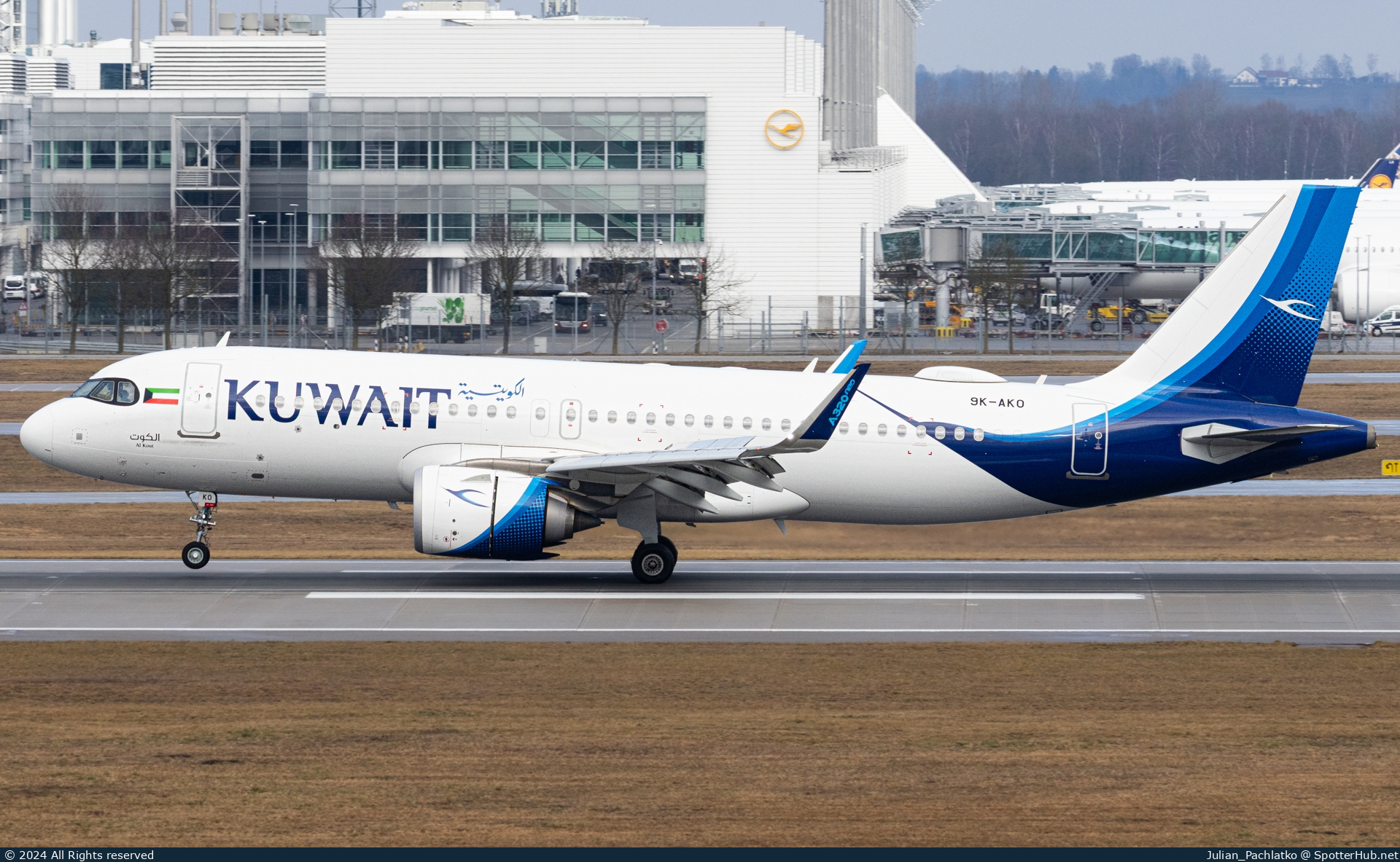 Photo of 9K-AKO - Airbus A320-251N operated by Kuwait Airways