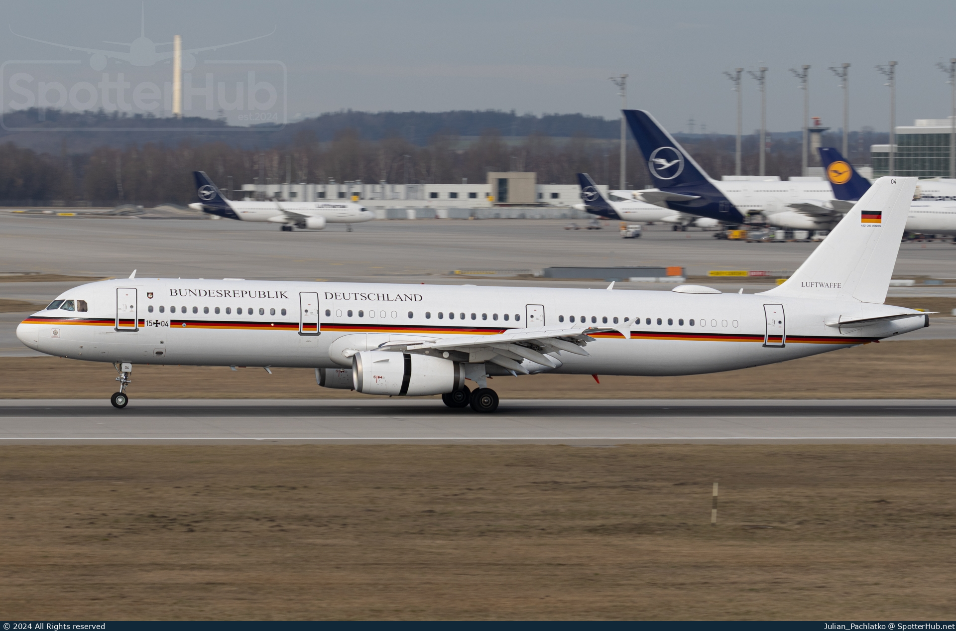 Photo of 15+04 - Airbus A321-231 operated by German Air Force