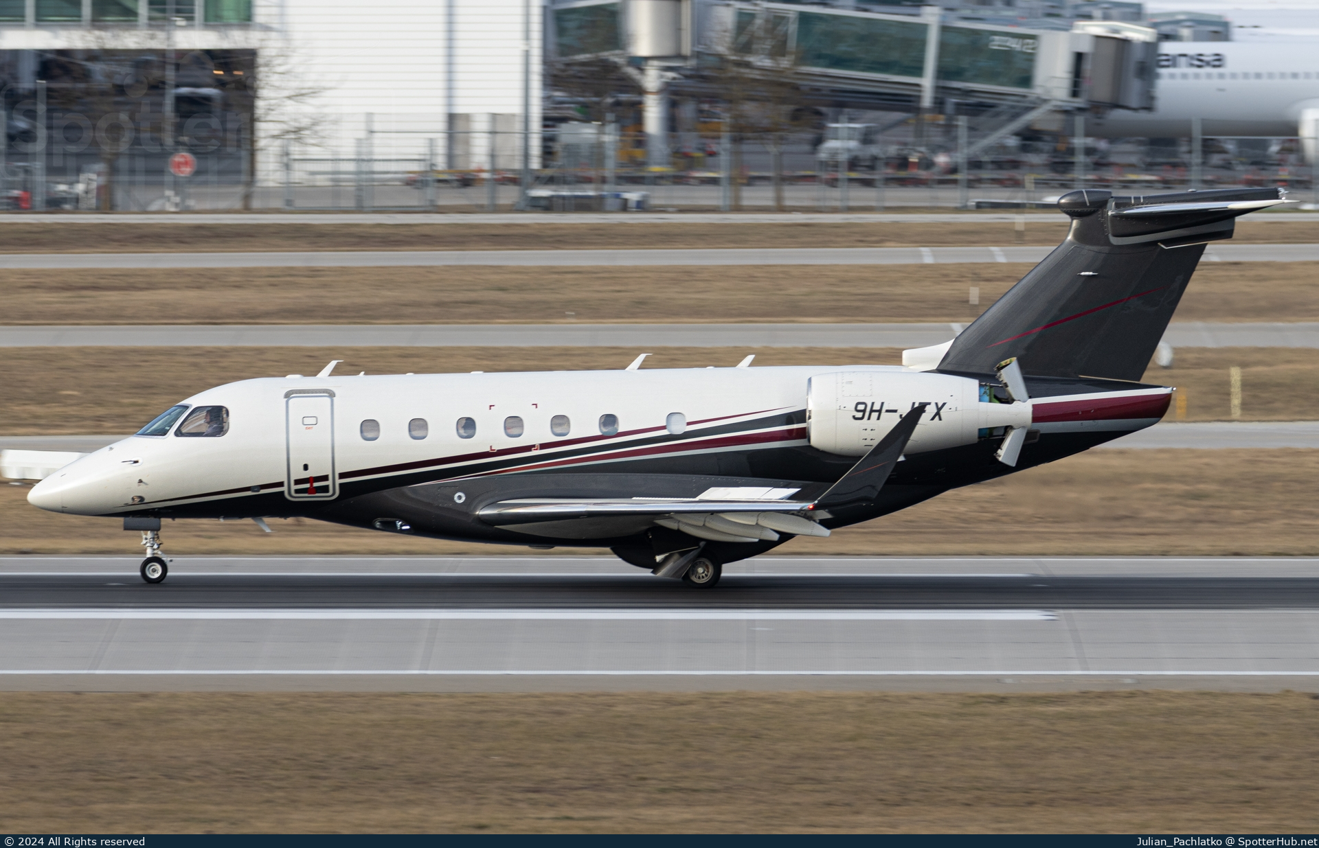 Photo of 9H-JFX - Embraer Praetor 600 operated by Flexjet