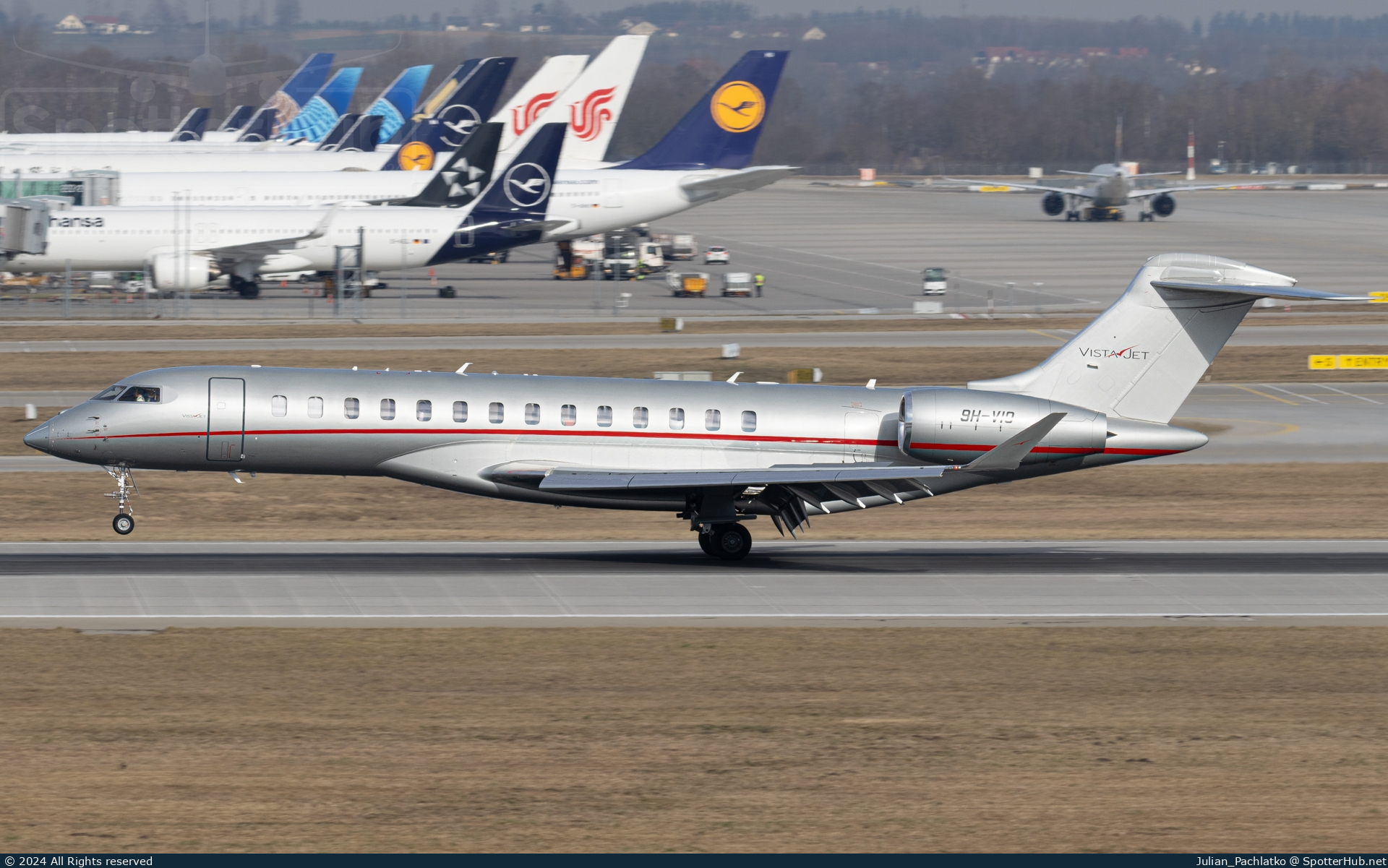 Photo of 9H-VID - Bombardier Global 7500 operated by VistaJet