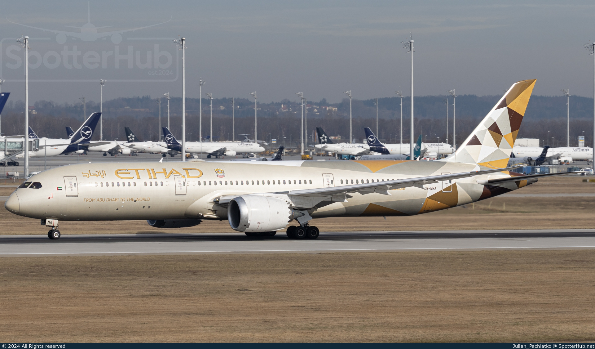 Photo of A6-BNA - Boeing 787-9 Dreamliner operated by Etihad Airways