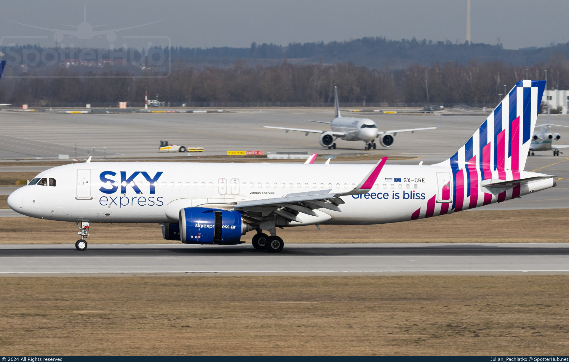 Photo of SX-CRE - Airbus A320-251N operated by Sky Express