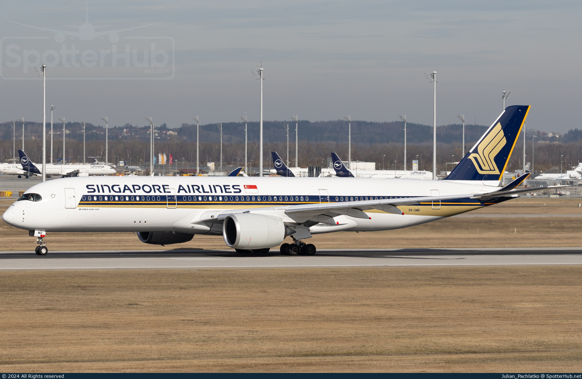 Photo of 9V-SMR - Airbus A350-941 operated by Singapore Airlines