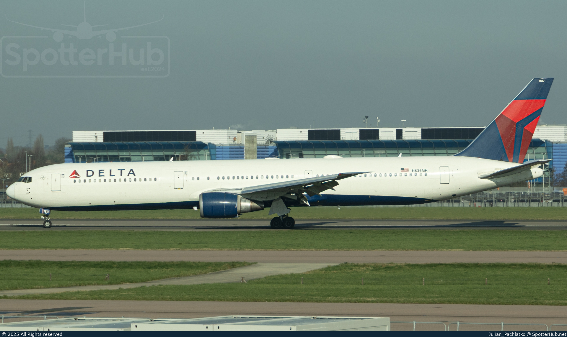 Photo of N836MH - Boeing 767-432(ER) operated by Delta Air Lines