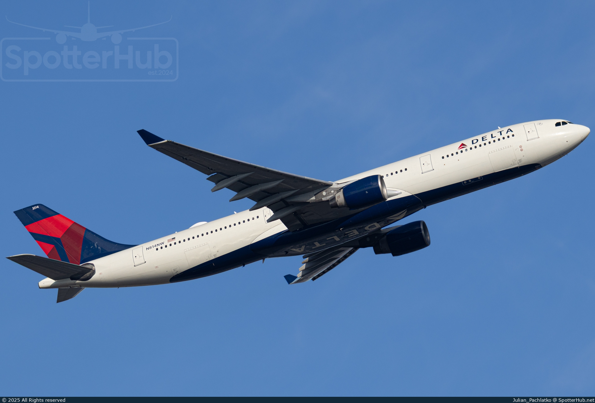 Photo of N814NW - Airbus A330-323 operated by Delta Air Lines