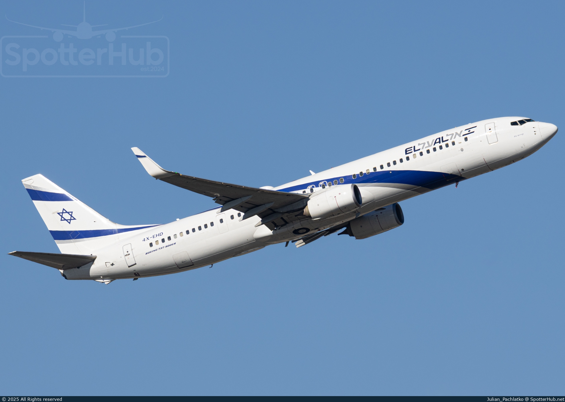 Photo of 4X-EHD - Boeing 737-958(ER) operated by El Al Israel Airlines