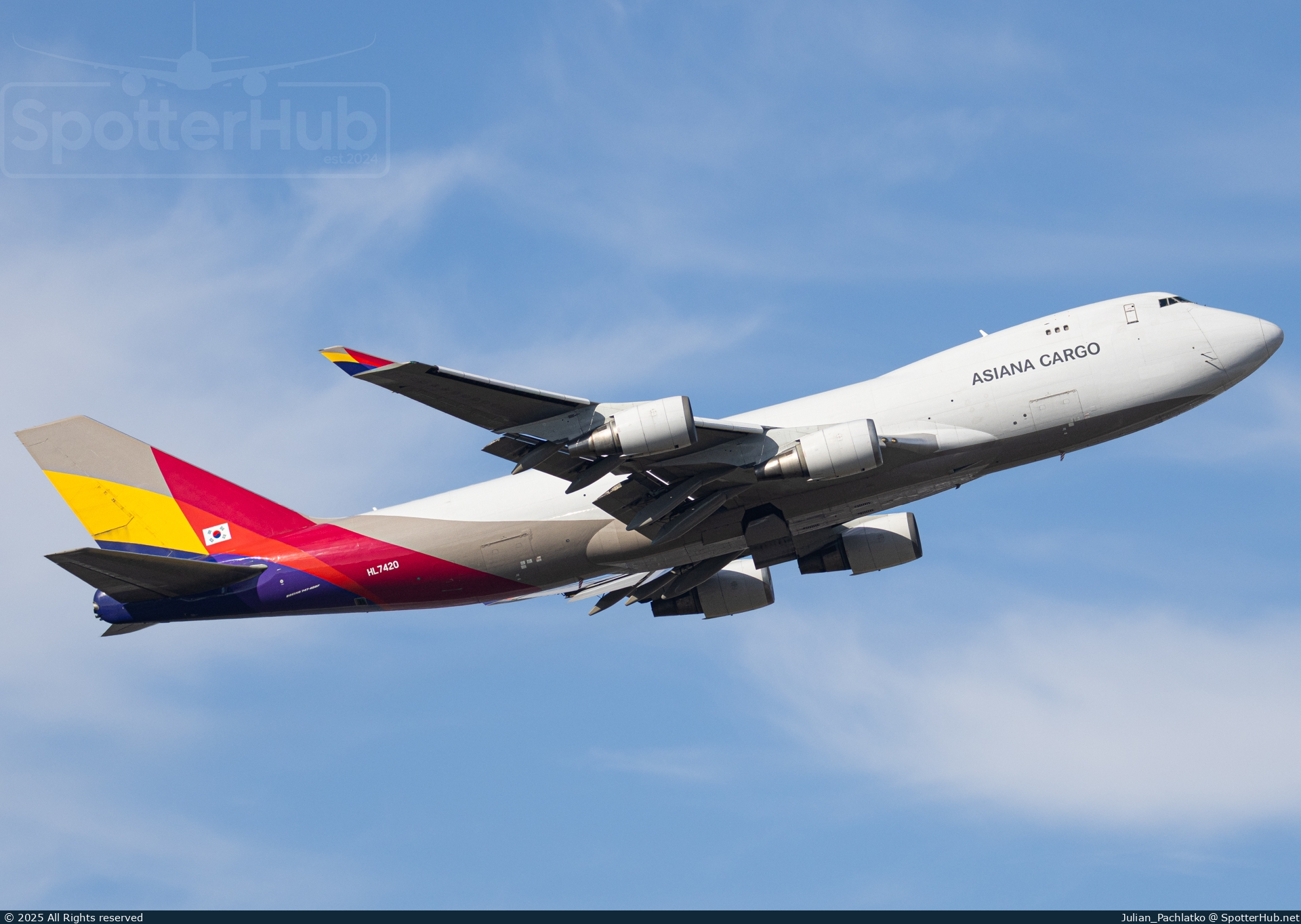 Photo of HL7420 - Boeing 747-48EF operated by Asiana Cargo