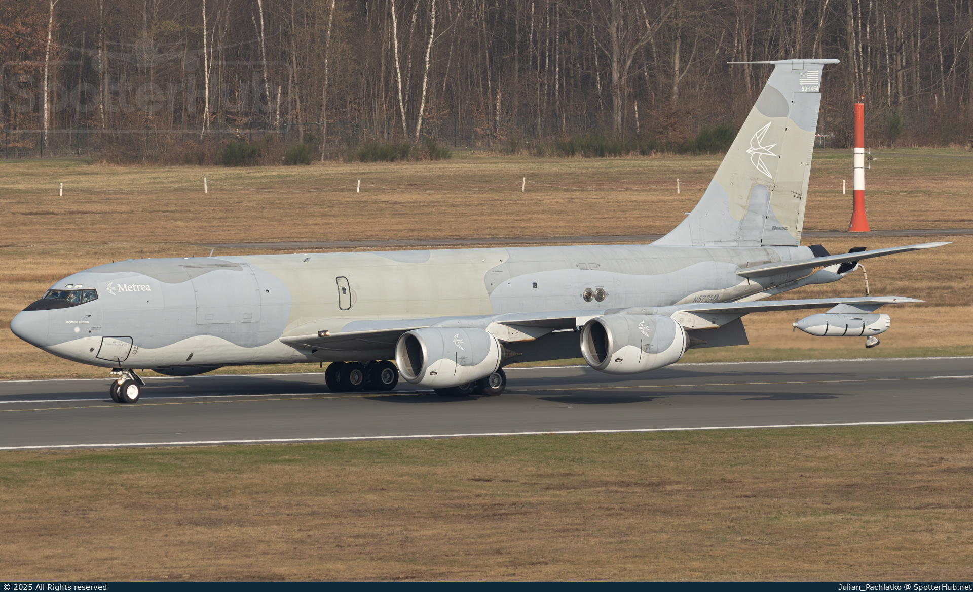 Photo of N572MA - Boeing KC-135R Stratotanker operated by Metrea Aerospace