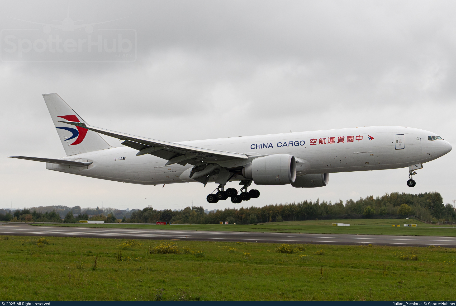 Photo of B-223F - Boeing 777-F operated by China Cargo Airlines