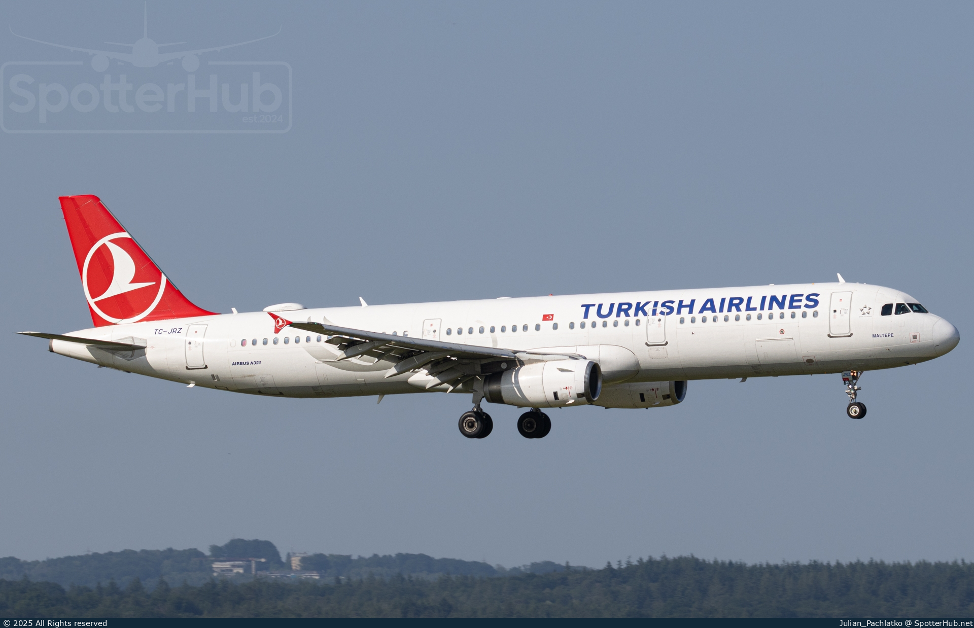 Photo of TC-JRZ - Airbus A321-231 operated by Turkish Airlines