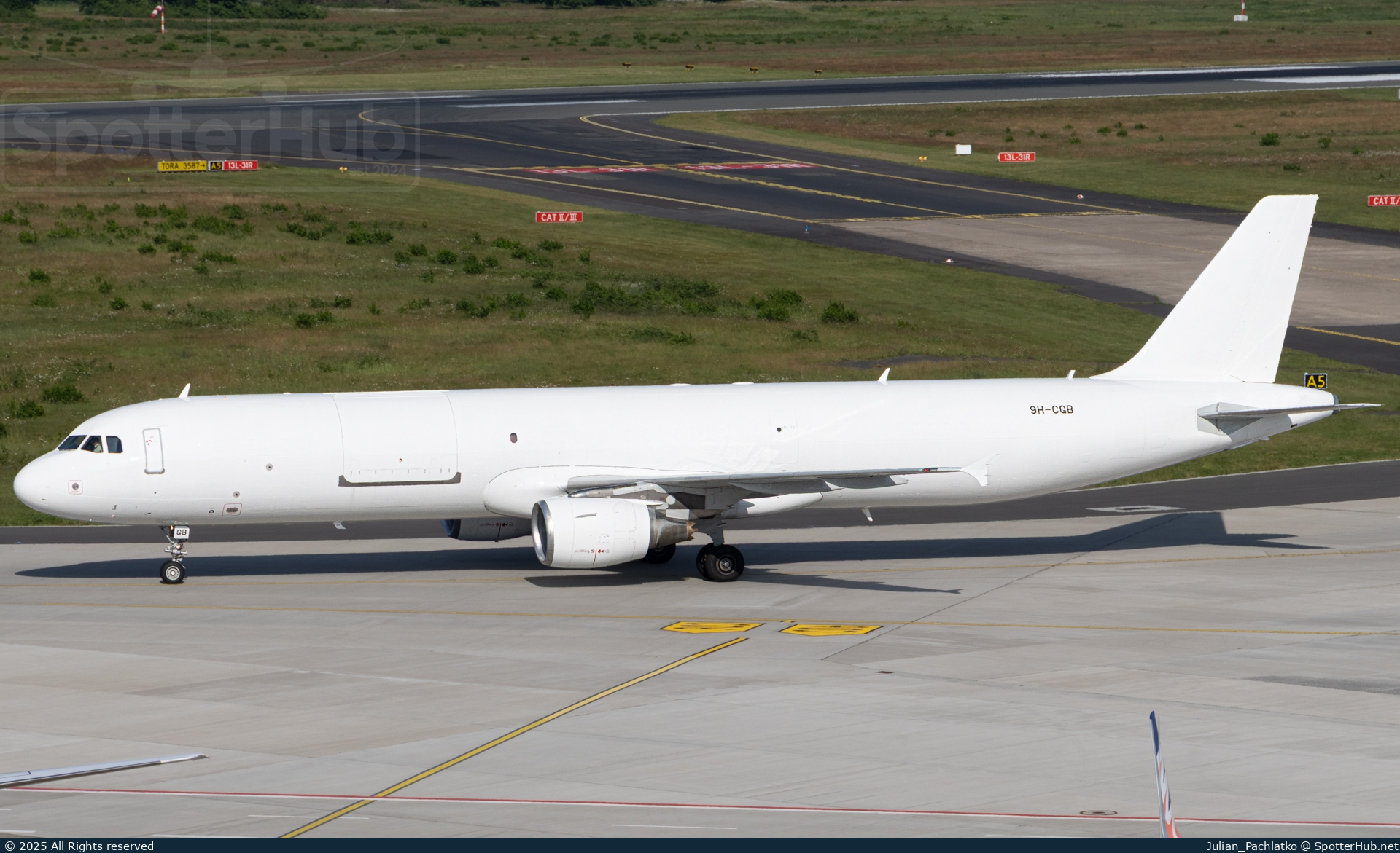 Photo of 9H-CGB - Airbus A321-211(P2F) operated by SmartLynx Cargo