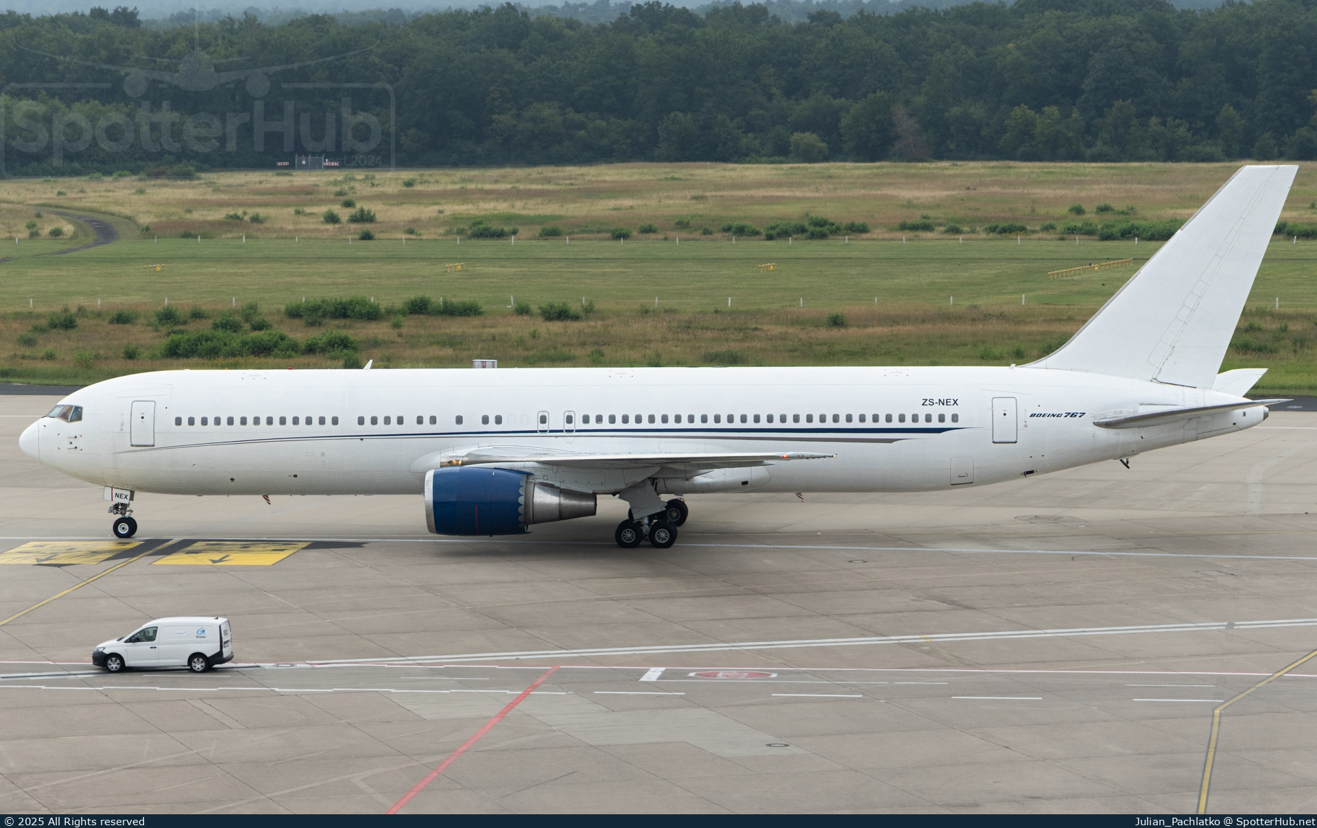 Photo of ZS-NEX - Boeing 767-35D(ER) operated by Aeronexus