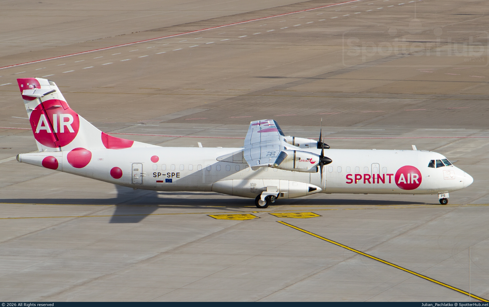 Photo of SP-SPE - ATR 72-202(F) operated by SprintAir