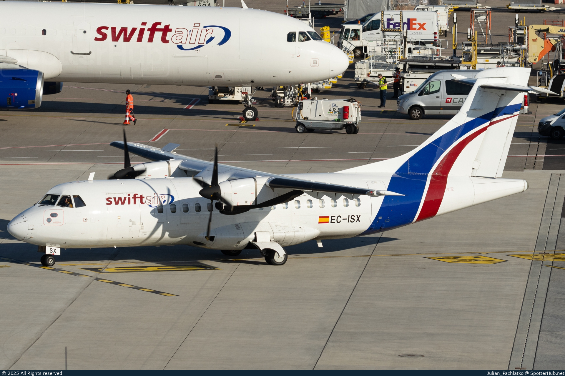 Photo of EC-ISX - ATR 42-300(F) operated by Swiftair