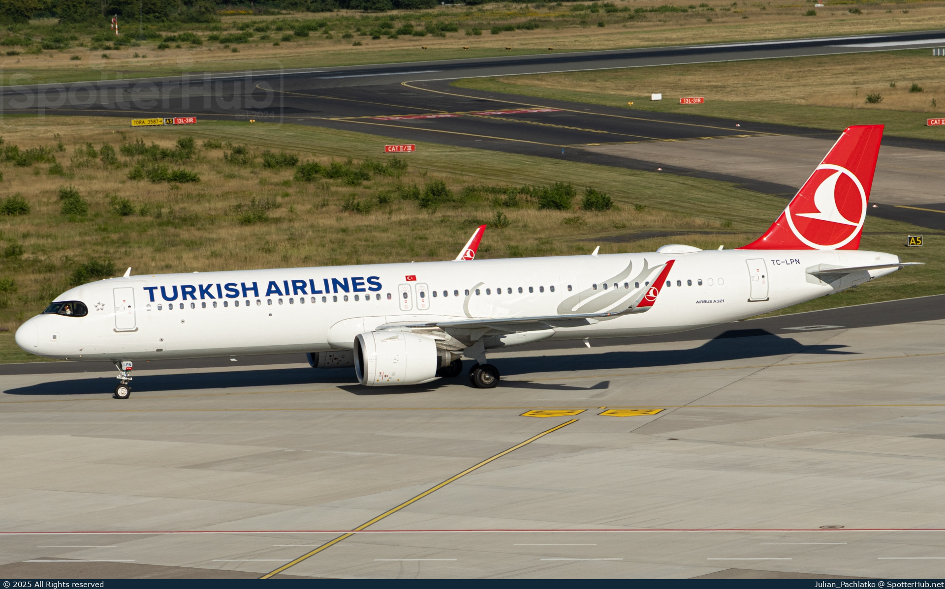Photo of TC-LPN - Airbus A321-271NX operated by Turkish Airlines