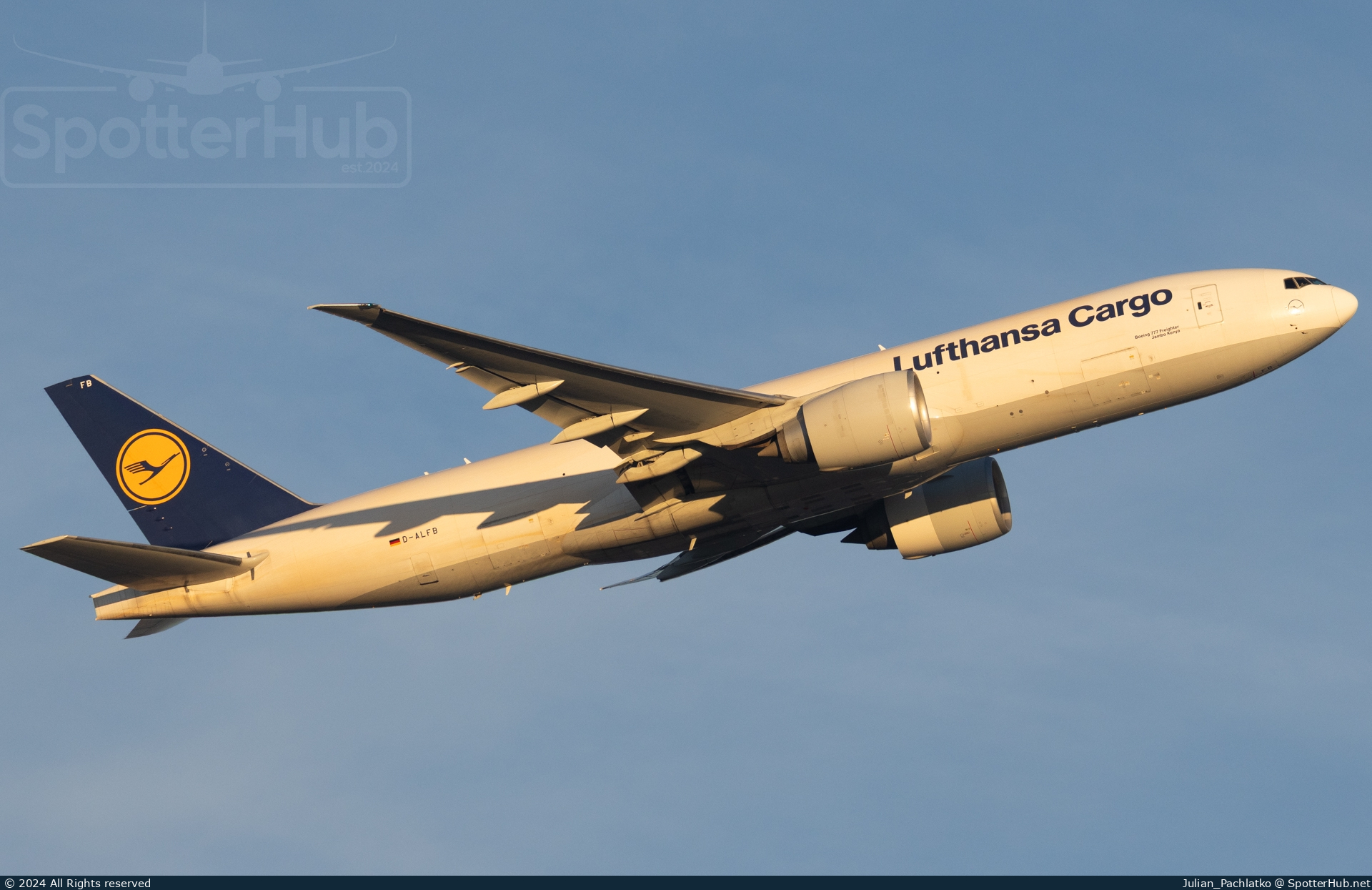 Photo of D-ALFB - Boeing 777-FBT operated by Lufthansa Cargo