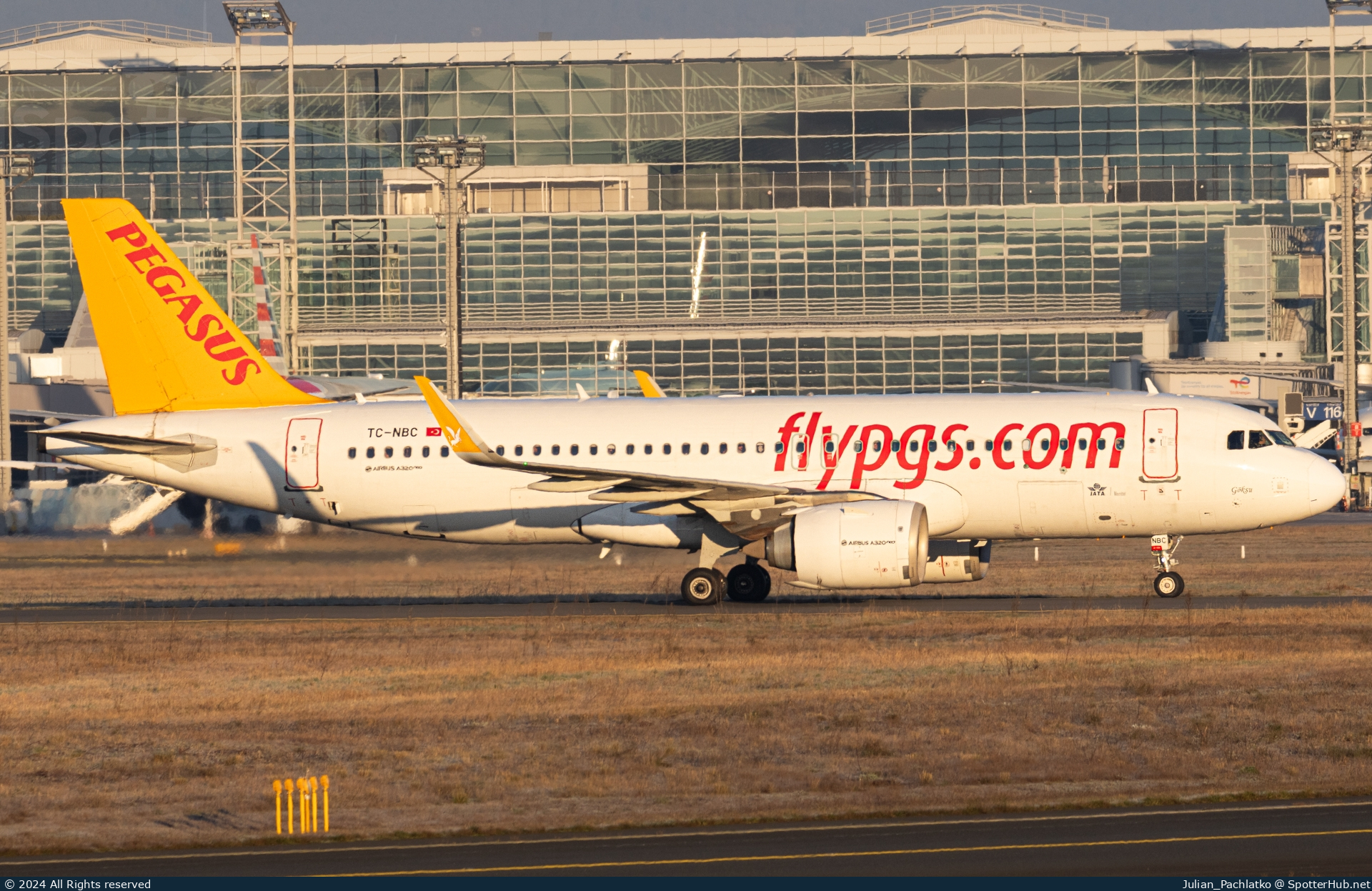 Photo of TC-NBC - Airbus A320-251N operated by Pegasus Airlines