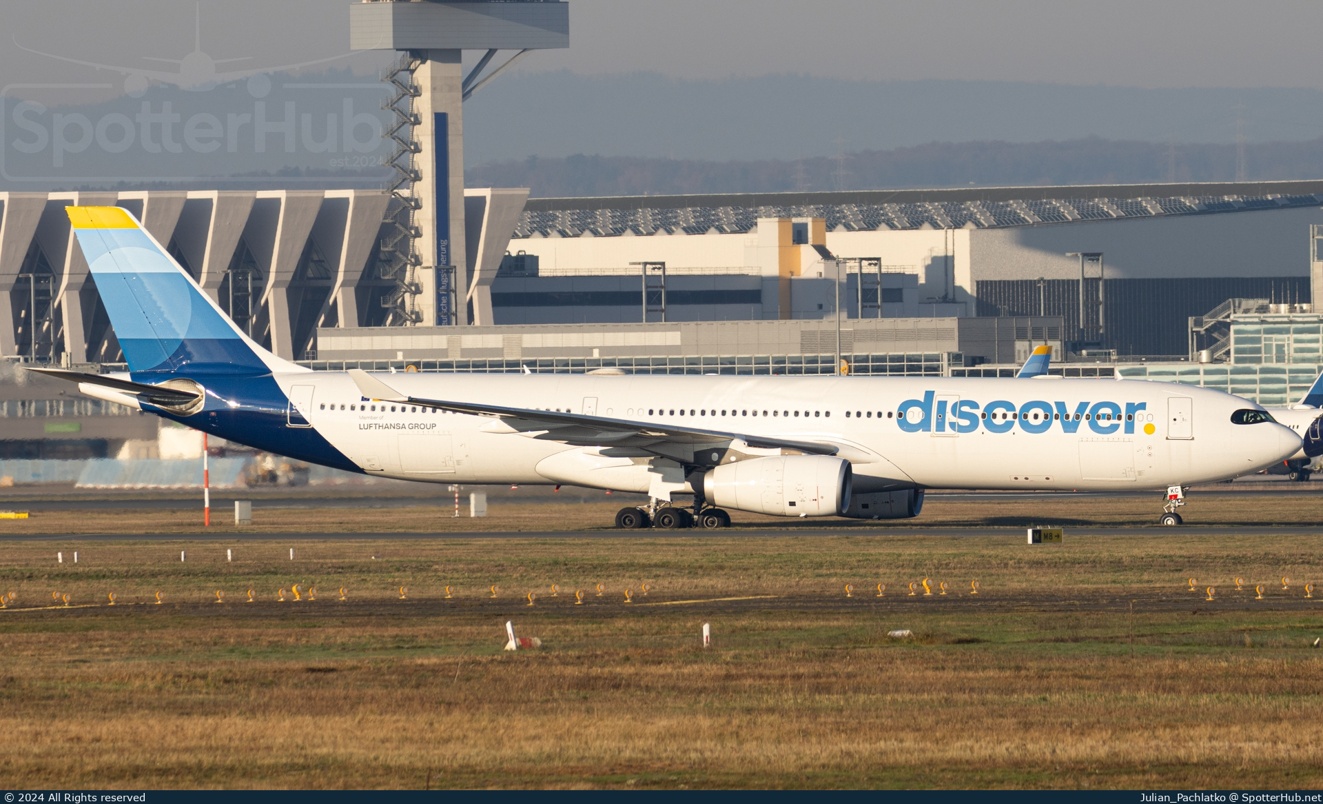 Photo of D-AIKC - Airbus A330-343 operated by Discover Airlines
