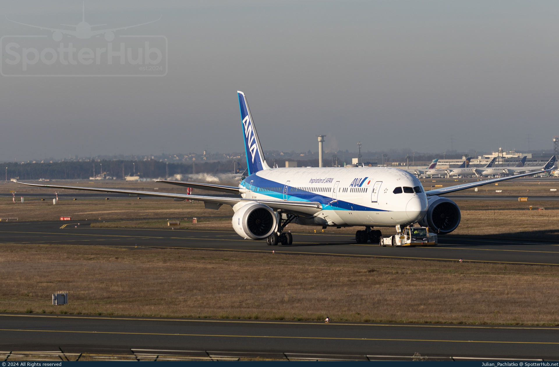 Photo of JA892A - Boeing 787-9 Dreamliner operated by ANA All Nippon Airways (opb Air Japan)