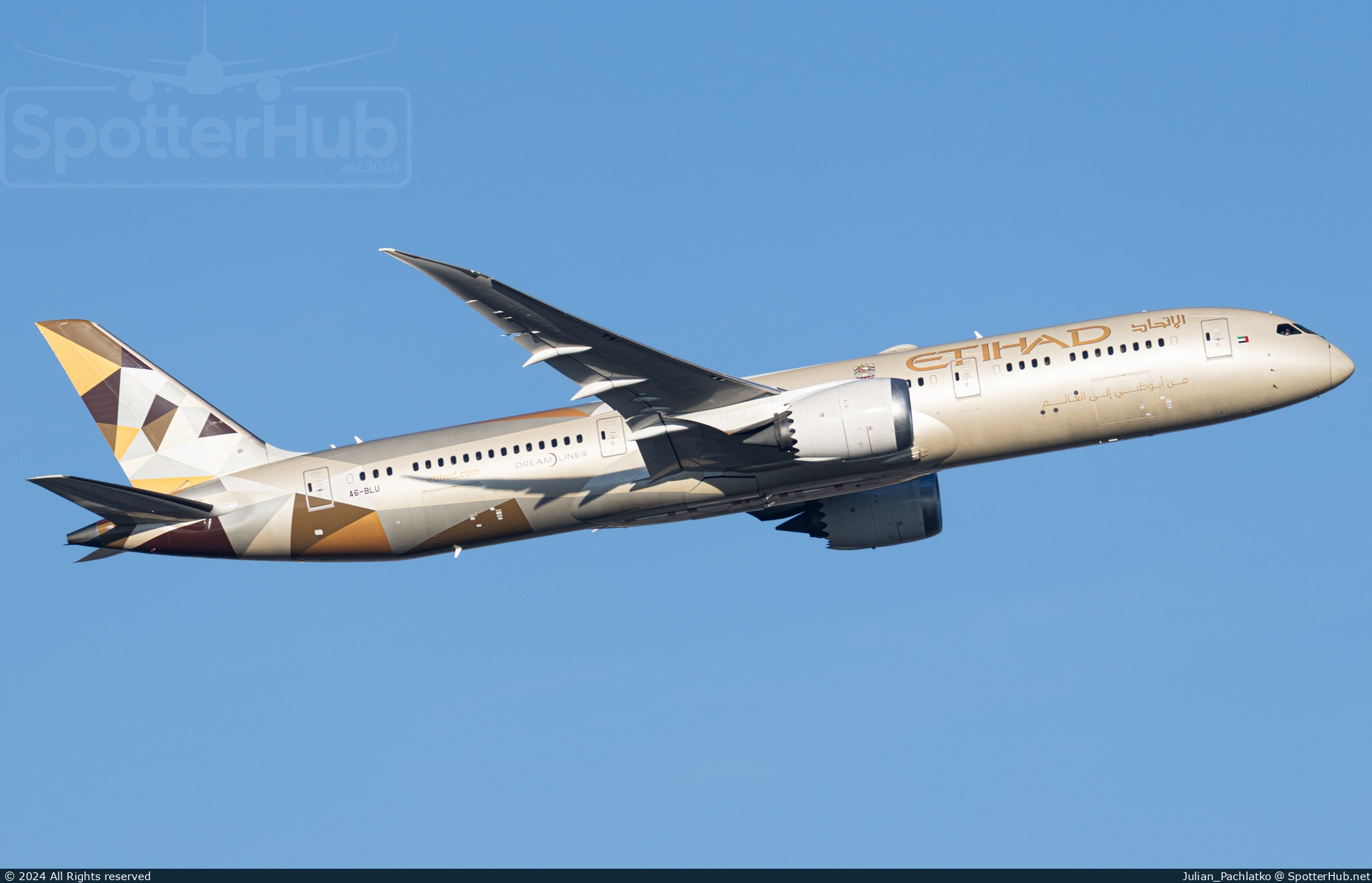 Photo of A6-BLU - Boeing 787-9 Dreamliner operated by Etihad Airways