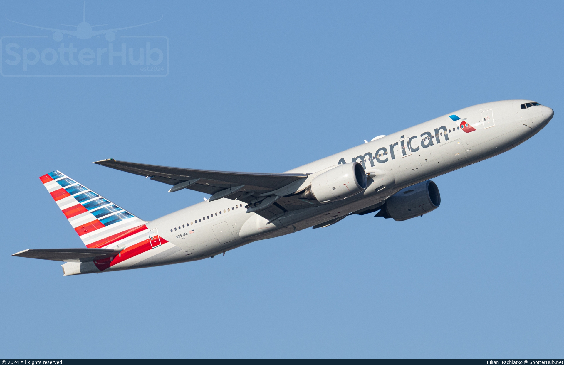 Photo of N753AN - Boeing 777-223(ER) operated by American Airlines