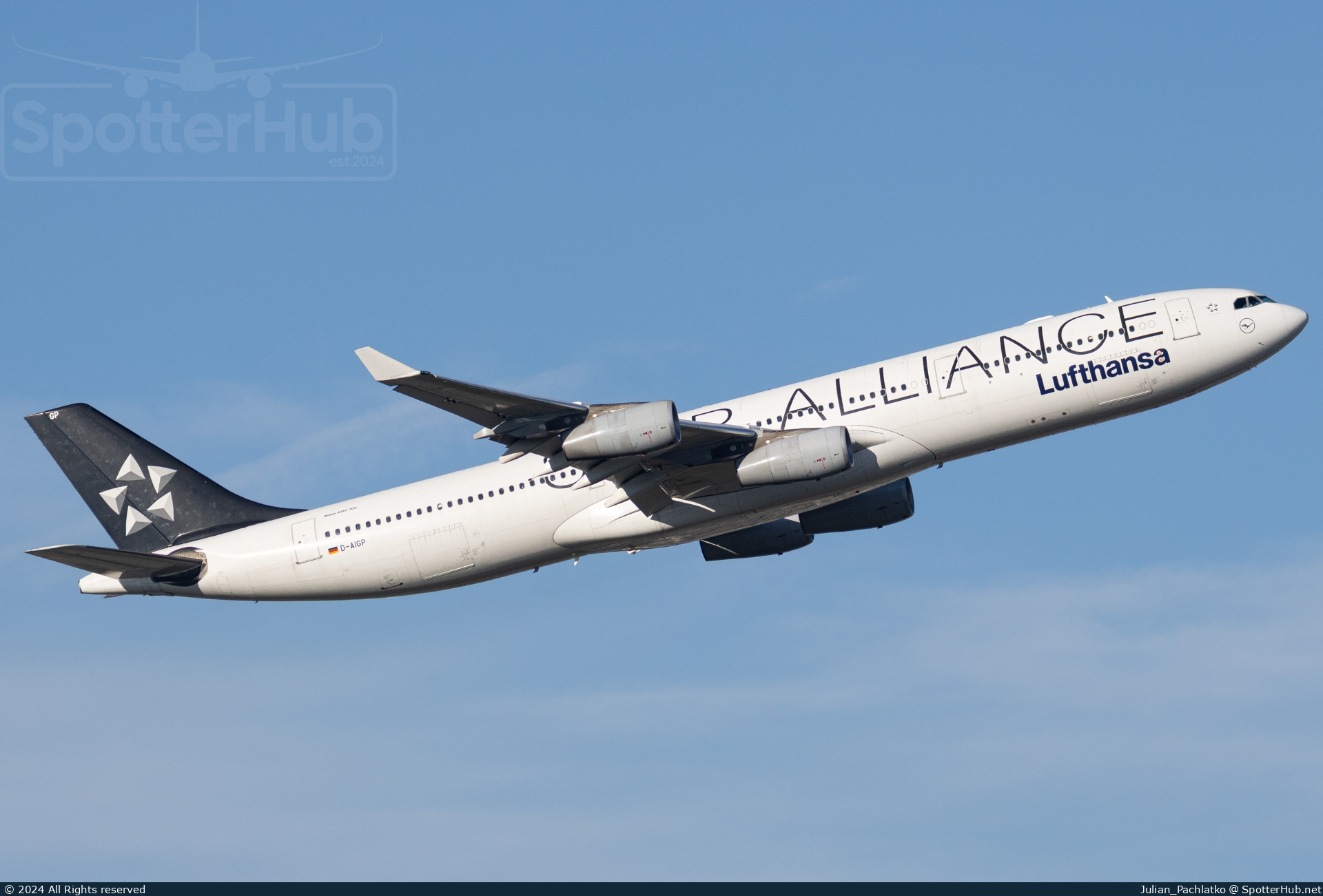 Photo of D-AIGP - Airbus A340-313 operated by Lufthansa