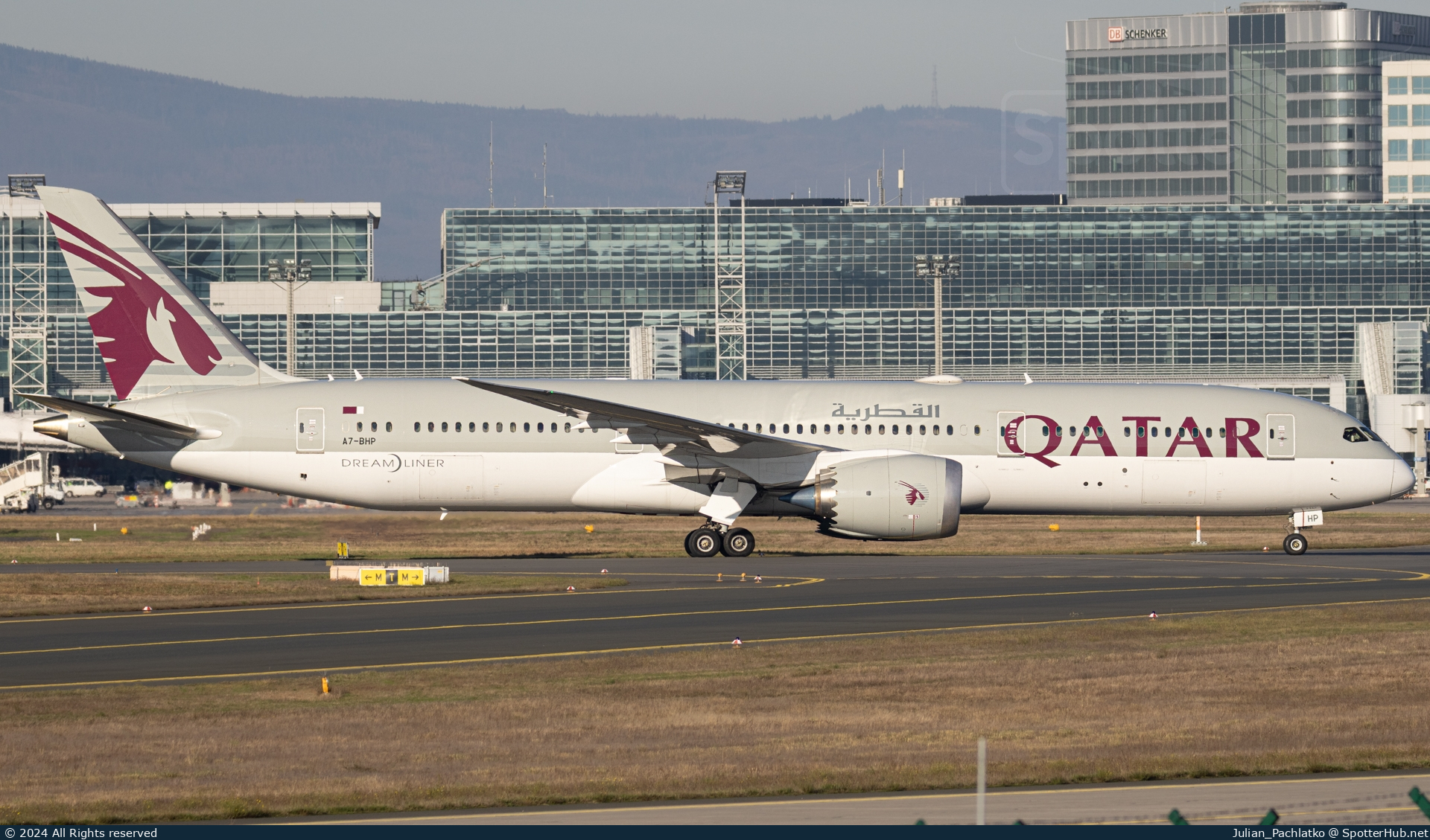 Photo of A7-BHP - Boeing 787-9 Dreamliner operated by Qatar Airways