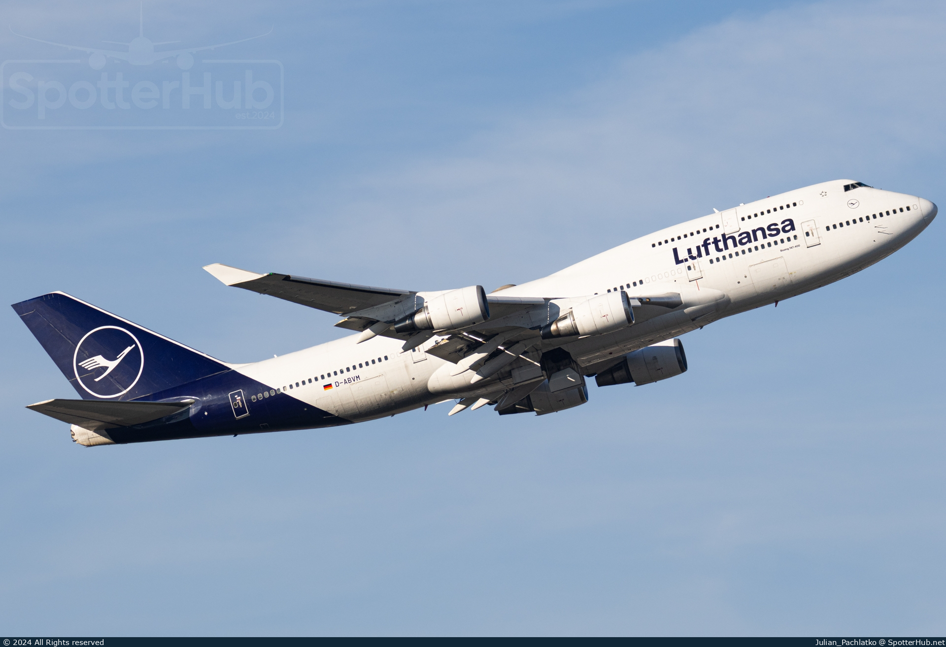 Photo of D-ABVM - Boeing 747-430 operated by Lufthansa