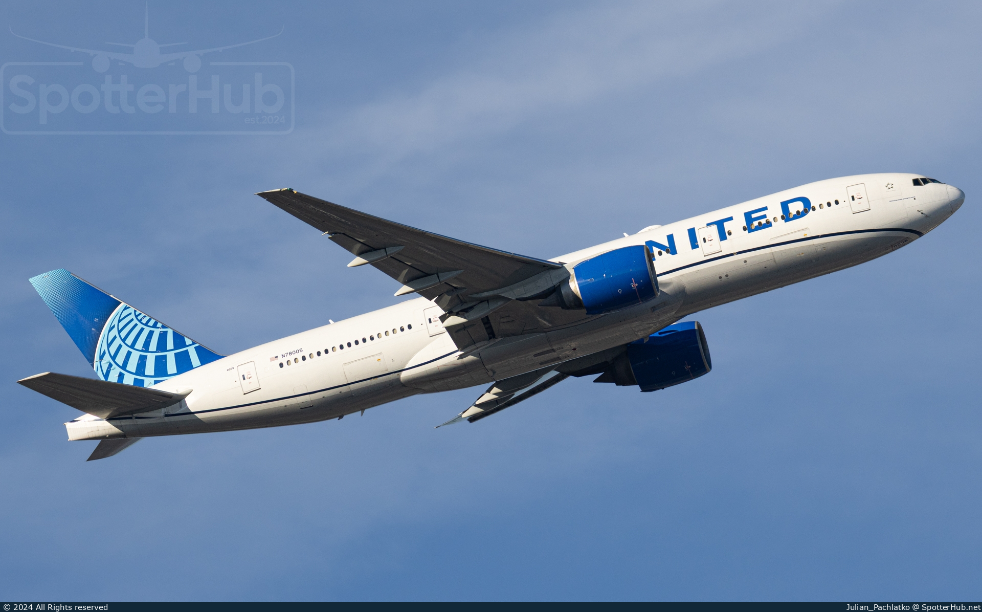 Photo of N78005 - Boeing 777-224(ER) operated by United Airlines