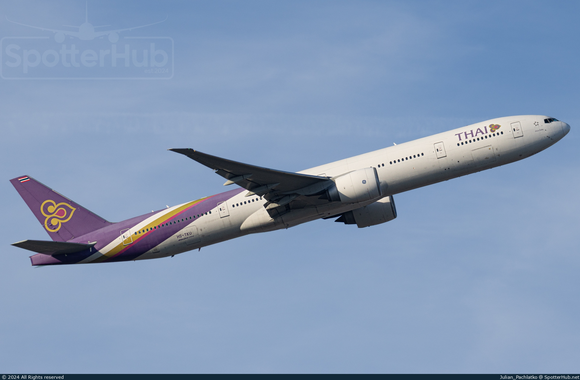 Photo of HS-TKU - Boeing 777-3D7(ER) operated by Thai Airways International
