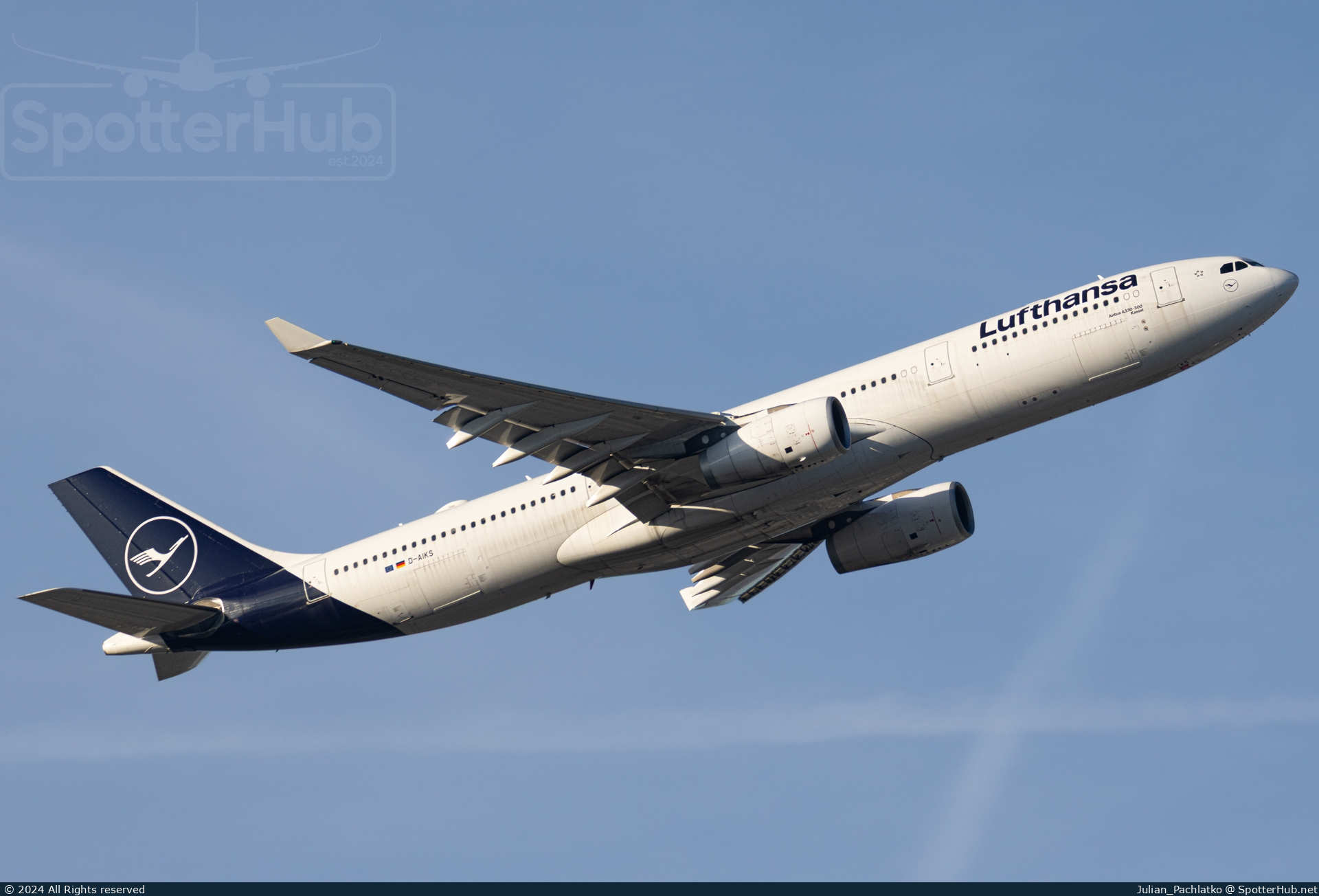 Photo of D-AIKS - Airbus A330-343 operated by Lufthansa