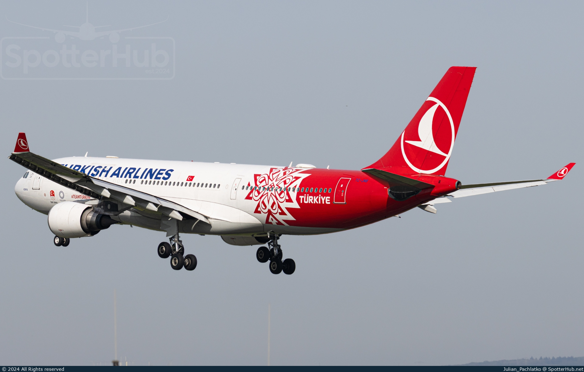 Photo of TC-JNB - Airbus A330-203 operated by Turkish Airlines