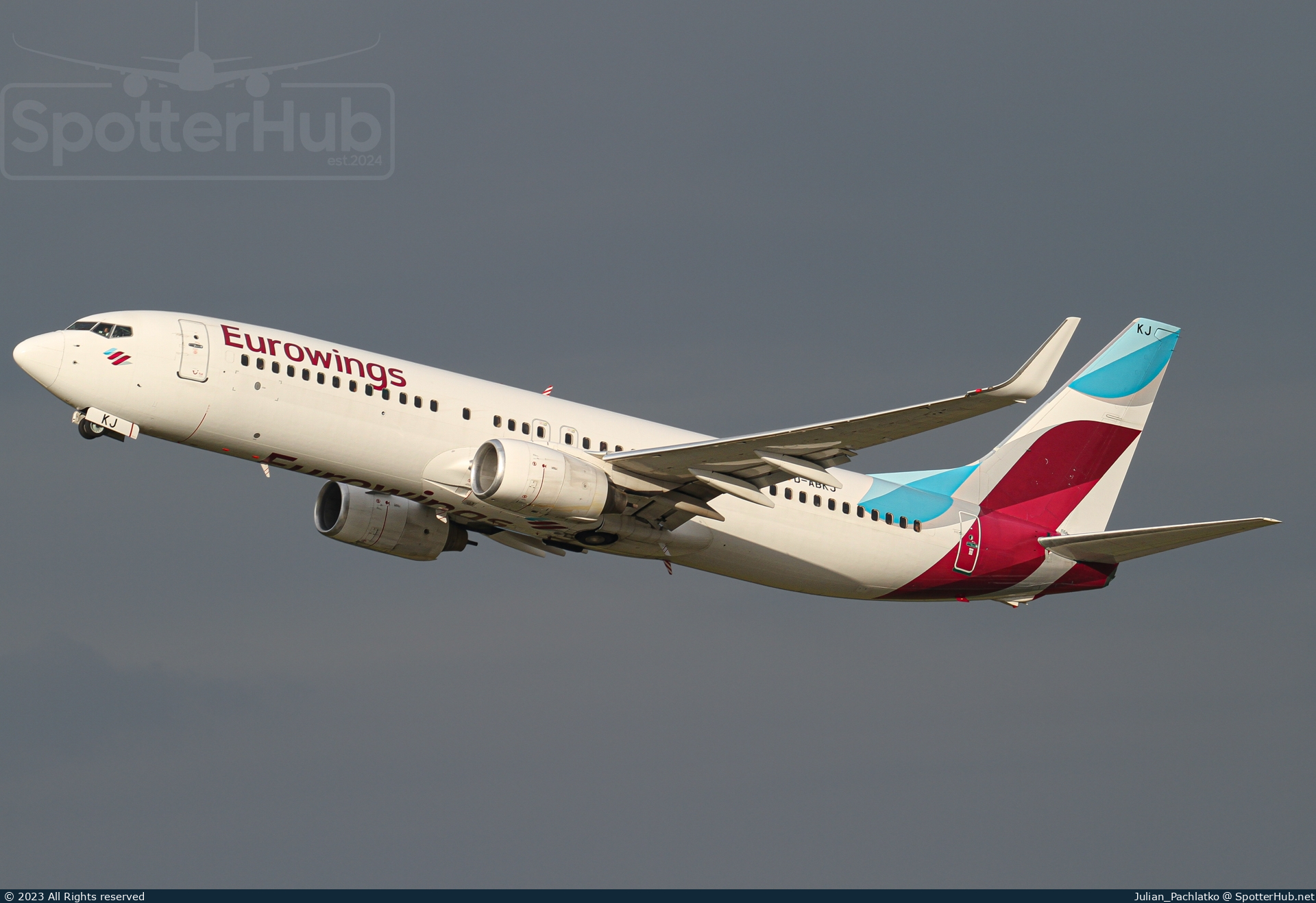 Photo of D-ABKJ - Boeing 737-86J operated by Eurowings (opb TUIfly)