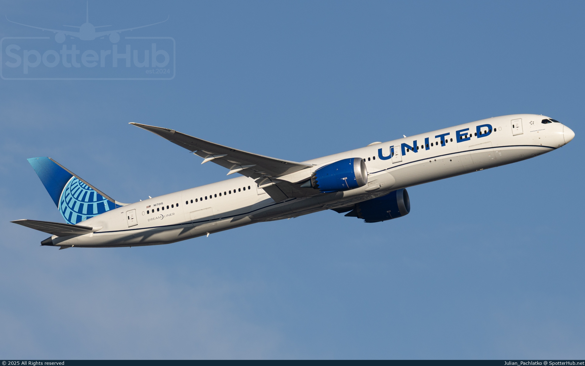 Photo of N17015 - Boeing 787-10 Dreamliner operated by United Airlines