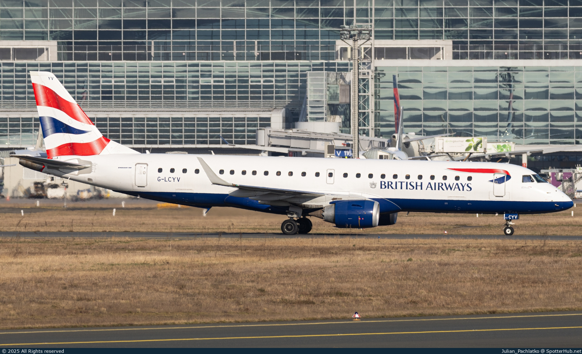 Photo of G-LCYV - Embraer ERJ-190LR operated by BA CityFlyer