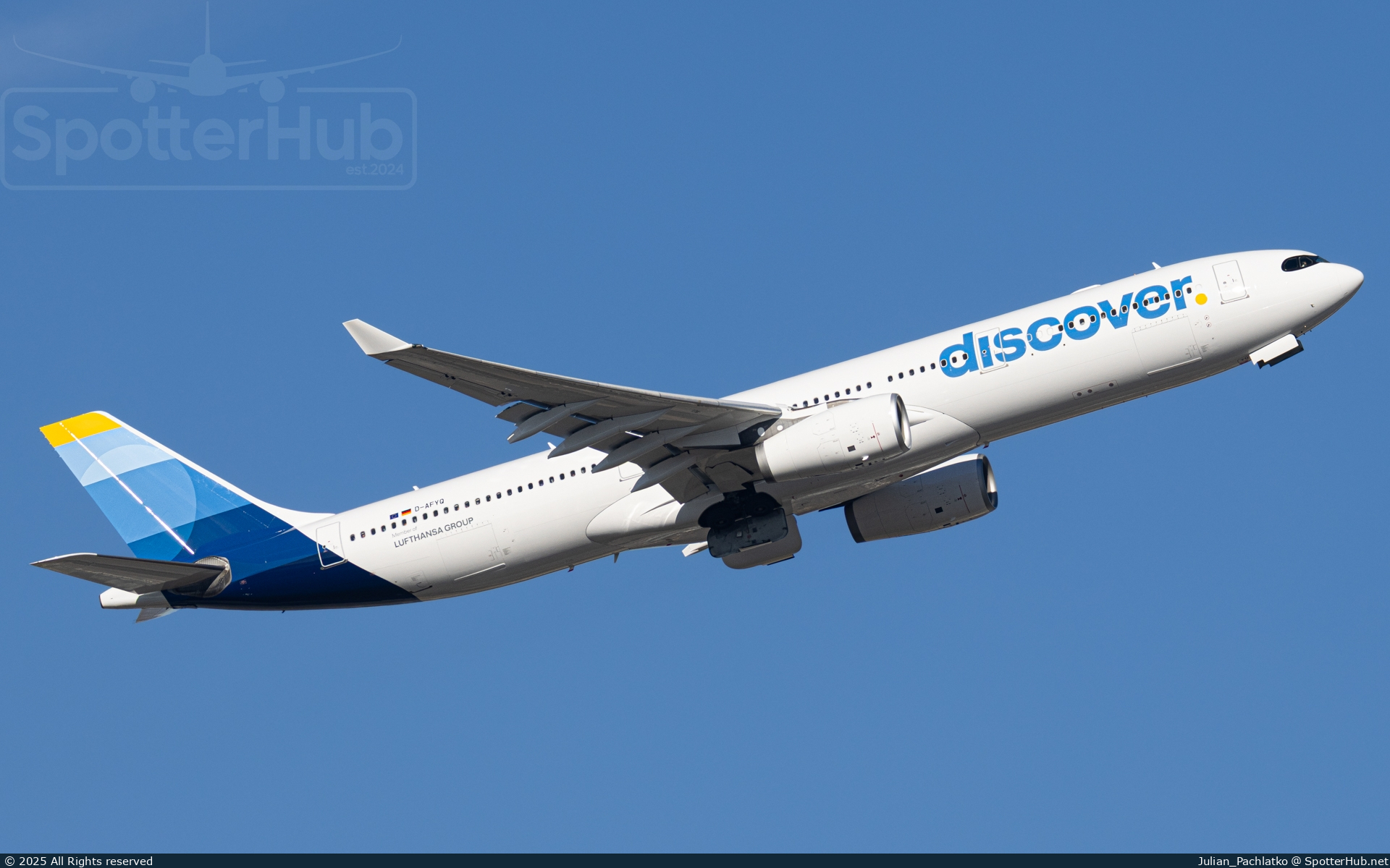 Photo of D-AFYQ - Airbus A330-343 operated by Discover Airlines