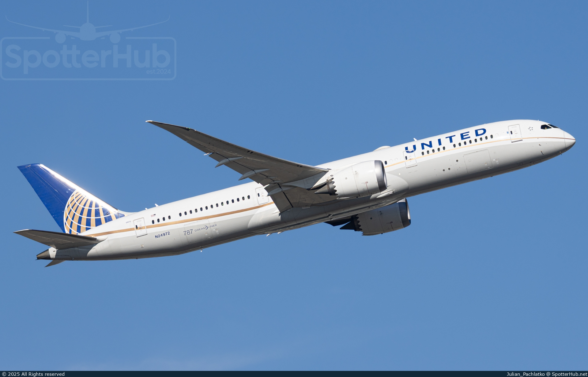 Photo of N24972 - Boeing 787-9 Dreamliner operated by United Airlines