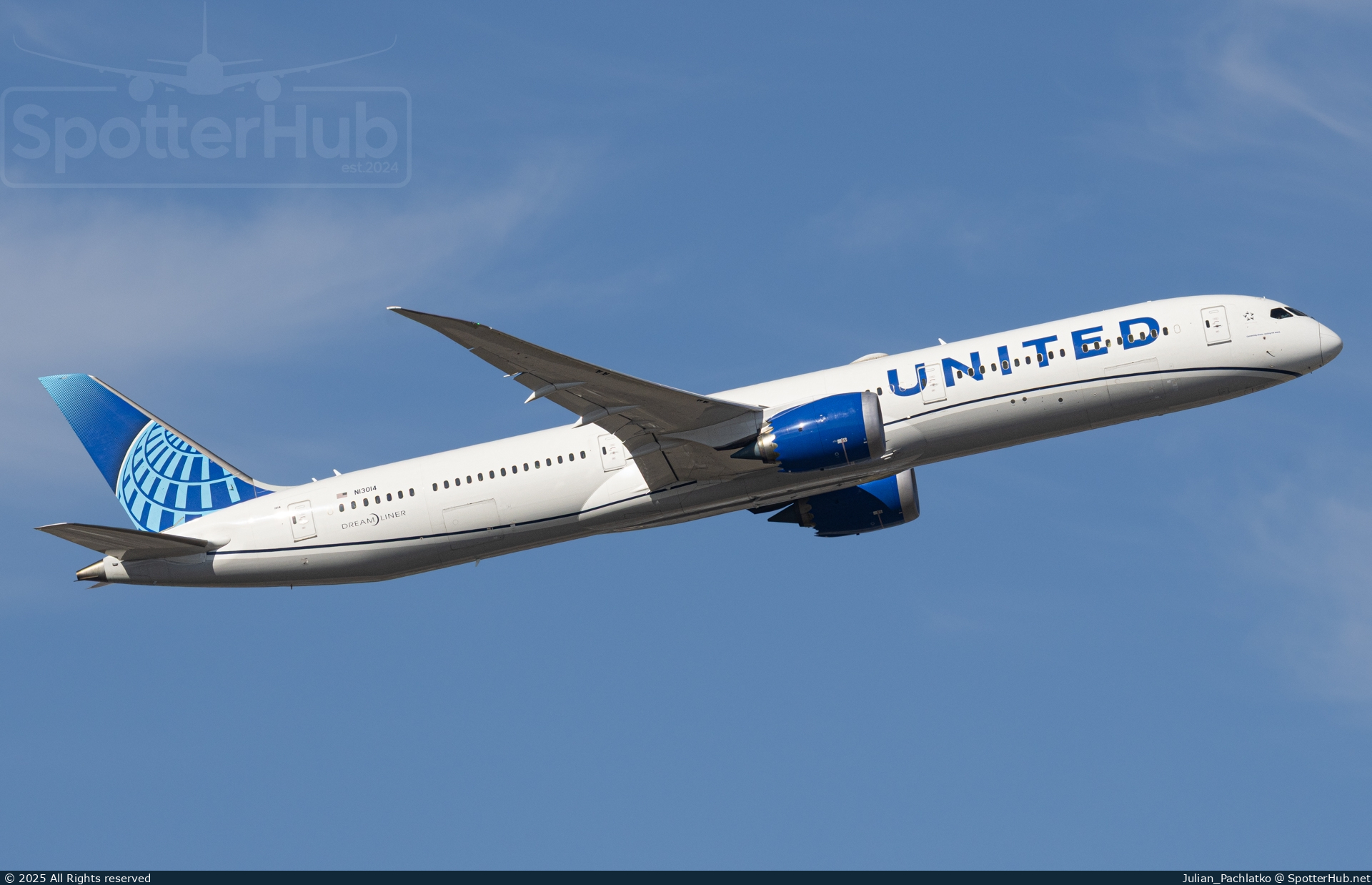 Photo of N13014 - Boeing 787-10 Dreamliner operated by United Airlines