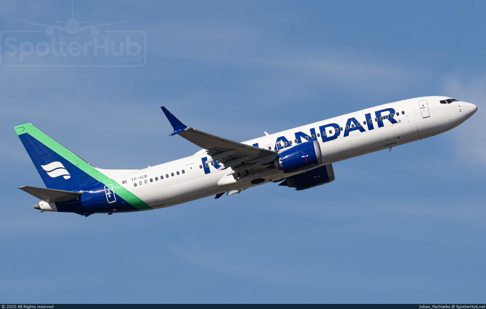 Photo of TF-ICB - Boeing 737 MAX 9 operated by Icelandair