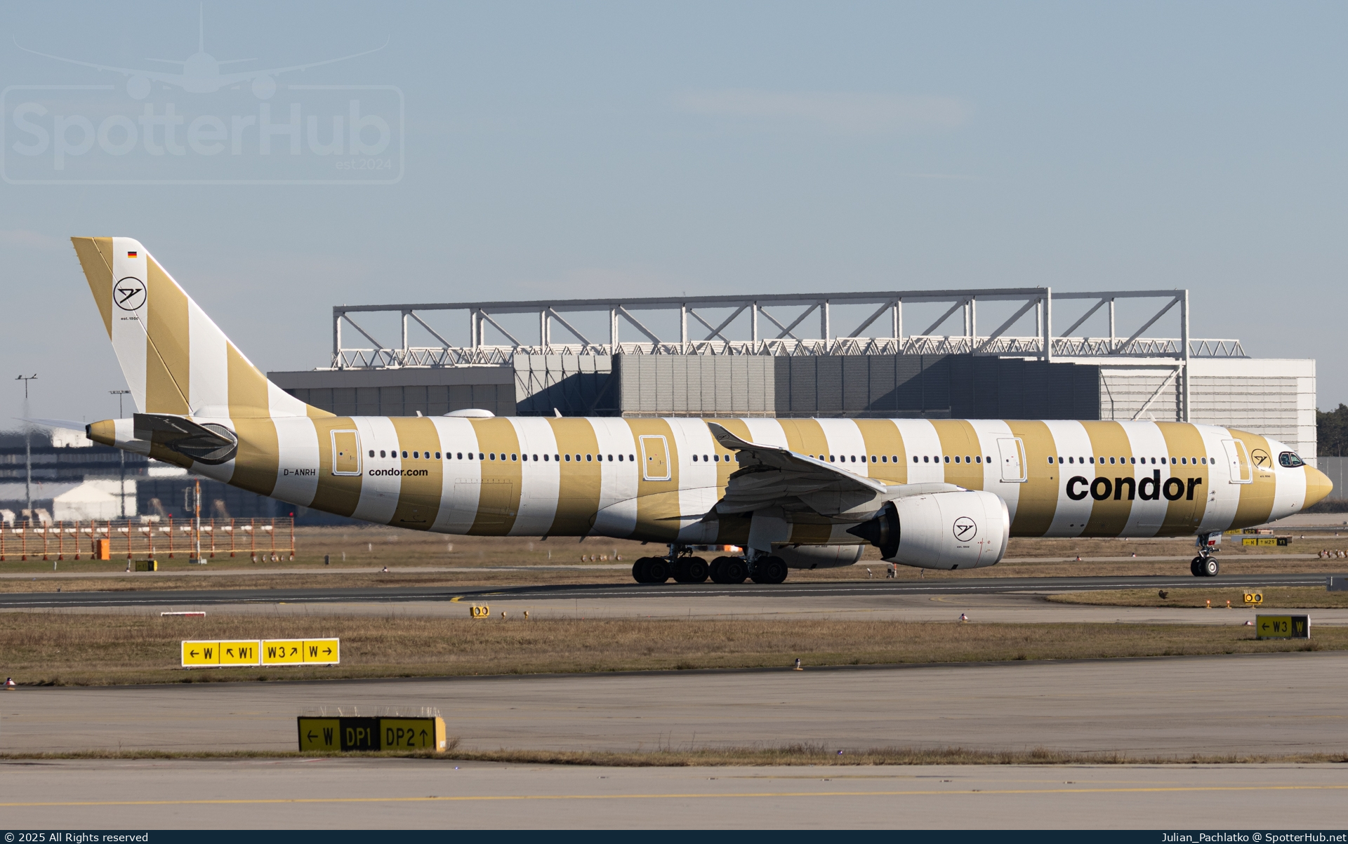 Photo of D-ANRH - Airbus A330-941 operated by Condor