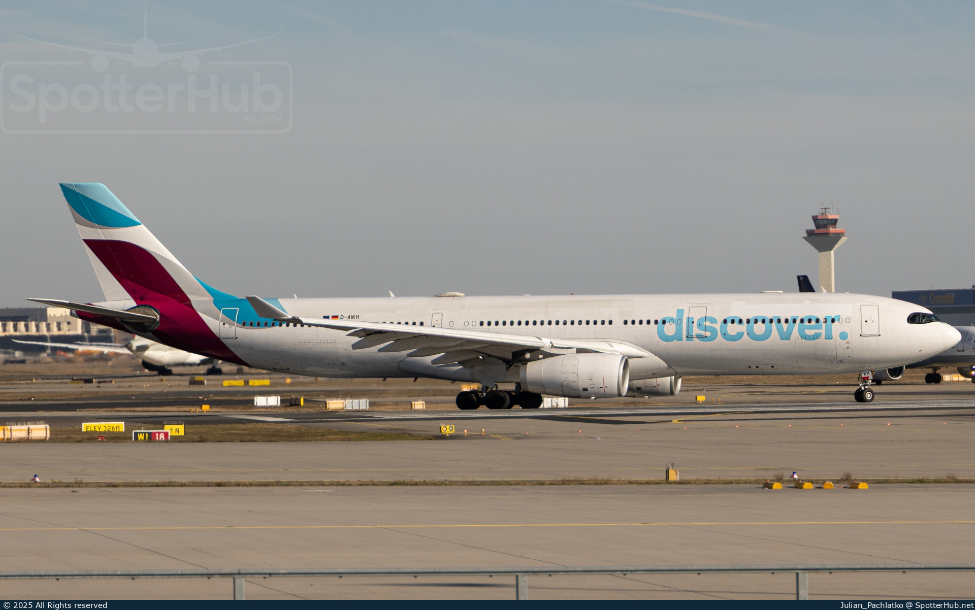 Photo of D-AIKH - Airbus A330-343 operated by Discover Airlines