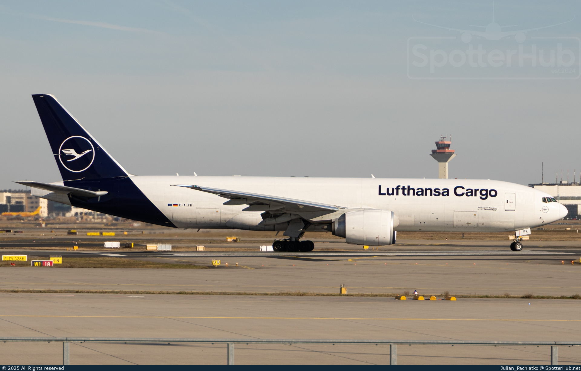 Photo of D-ALFK - Boeing 777-FBT operated by Lufthansa Cargo