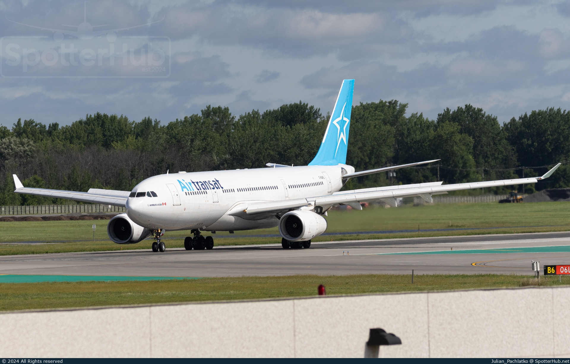 Photo of C-GUFU - Airbus A330-243 operated by Air Transat