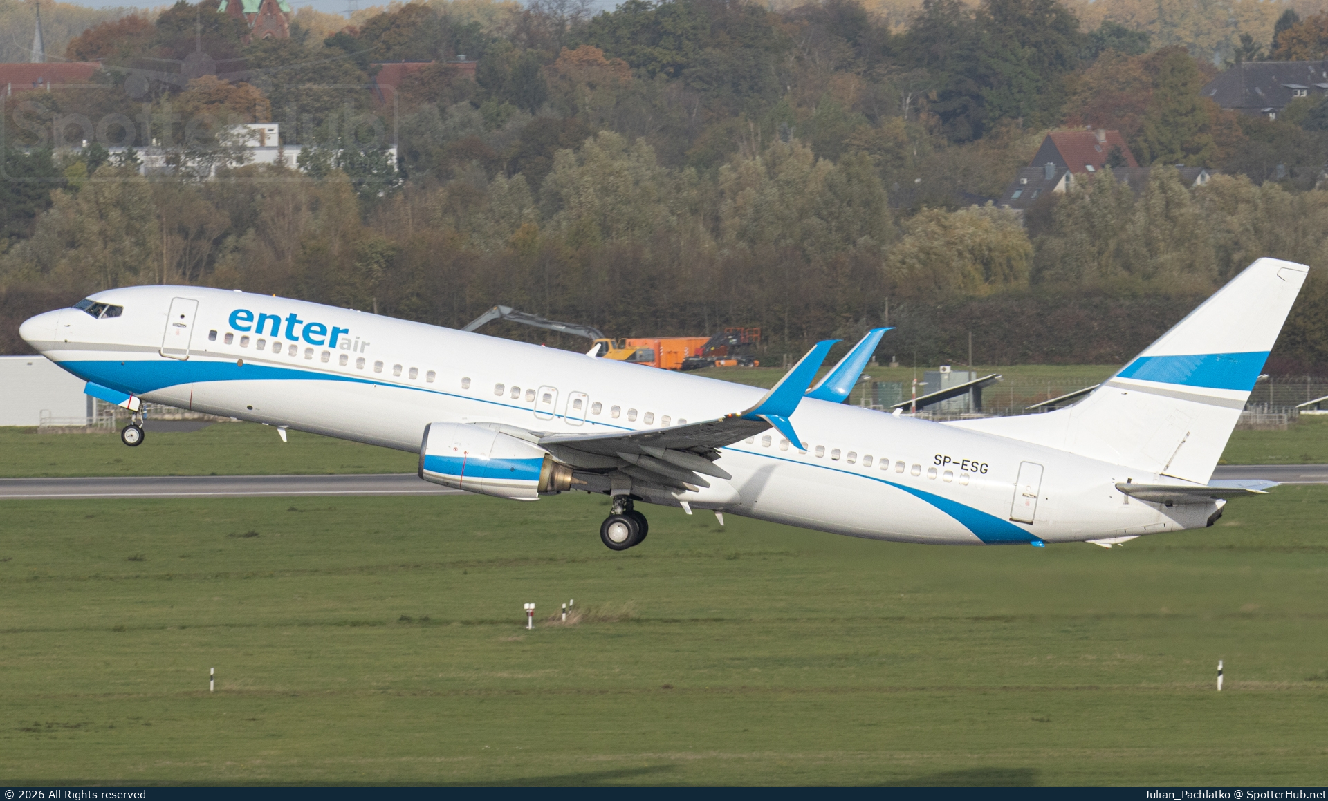Photo of SP-ESG - Boeing 737-8Q8 operated by Enter Air