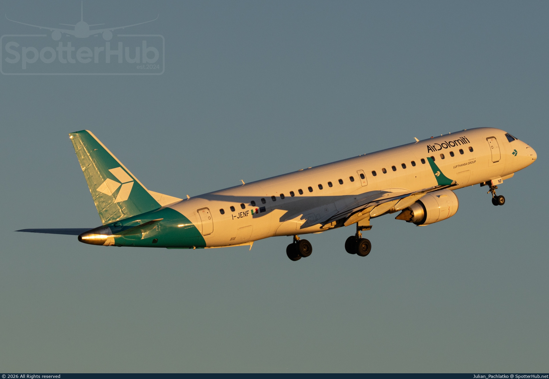 Photo of I-JENF - Embraer ERJ-190LR operated by Air Dolomiti
