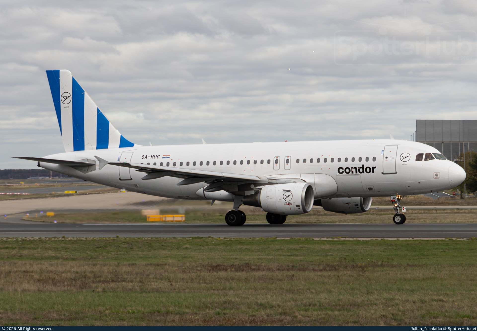 Photo of 9A-MUC - Airbus A319-112 operated by Condor (opb Fly Air41 Airways)